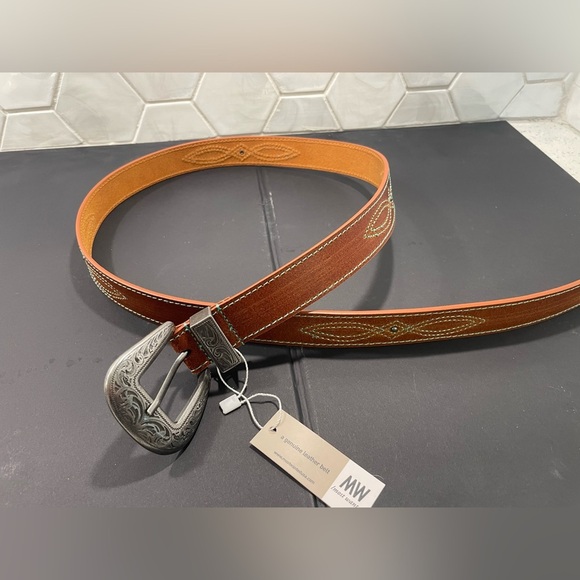 Most Wanted Genuine Leather Gaucho Belt Tan Silver Buckle Green Stitching XL NEW - Picture 8 of 8